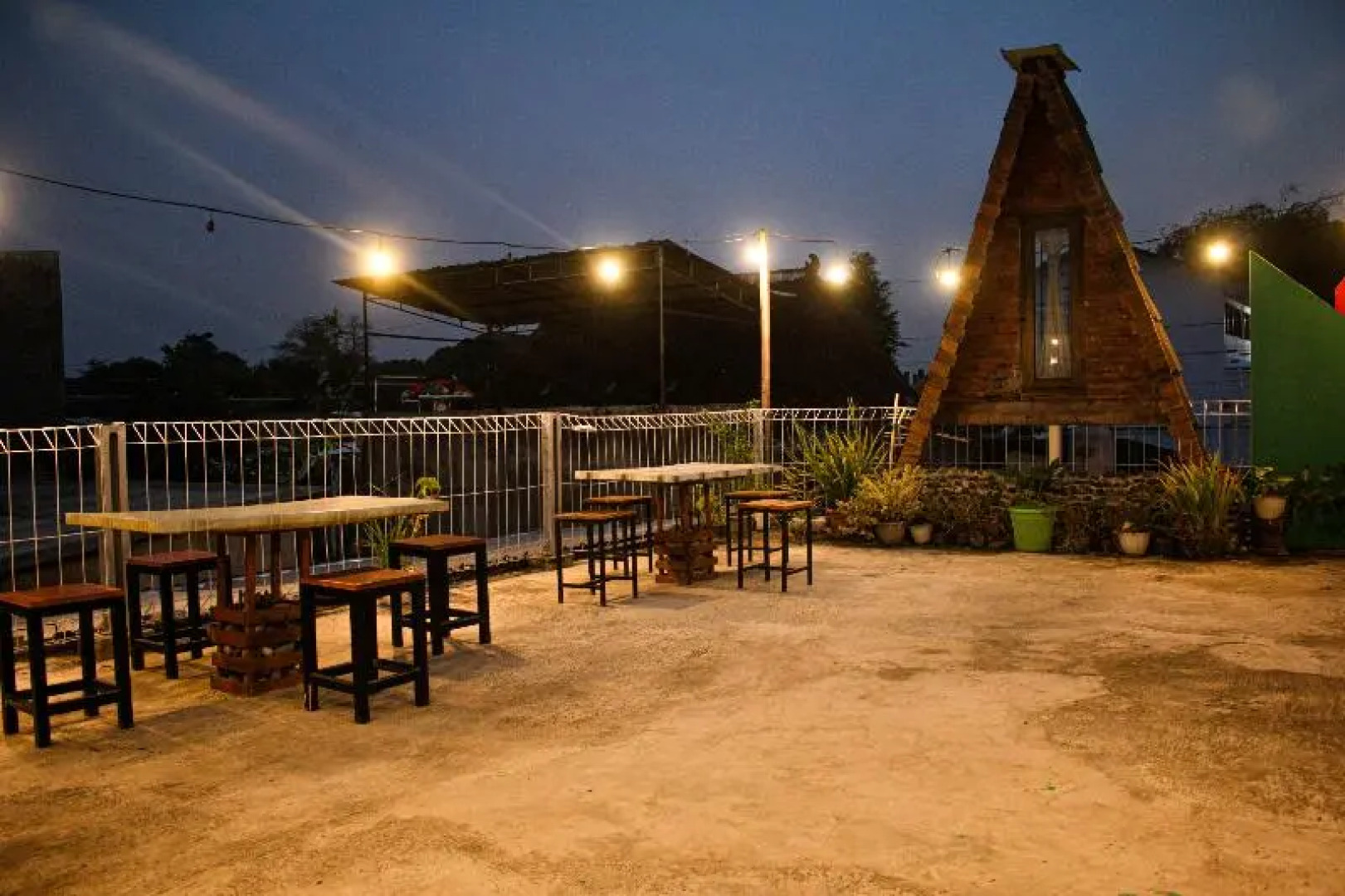 Oyo 2258 Santana Guest House