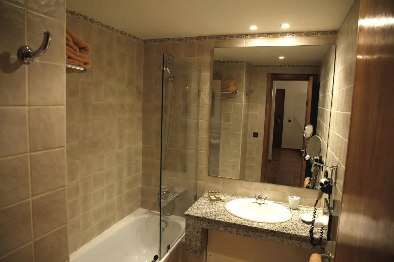 Casablanca Suites & SPA