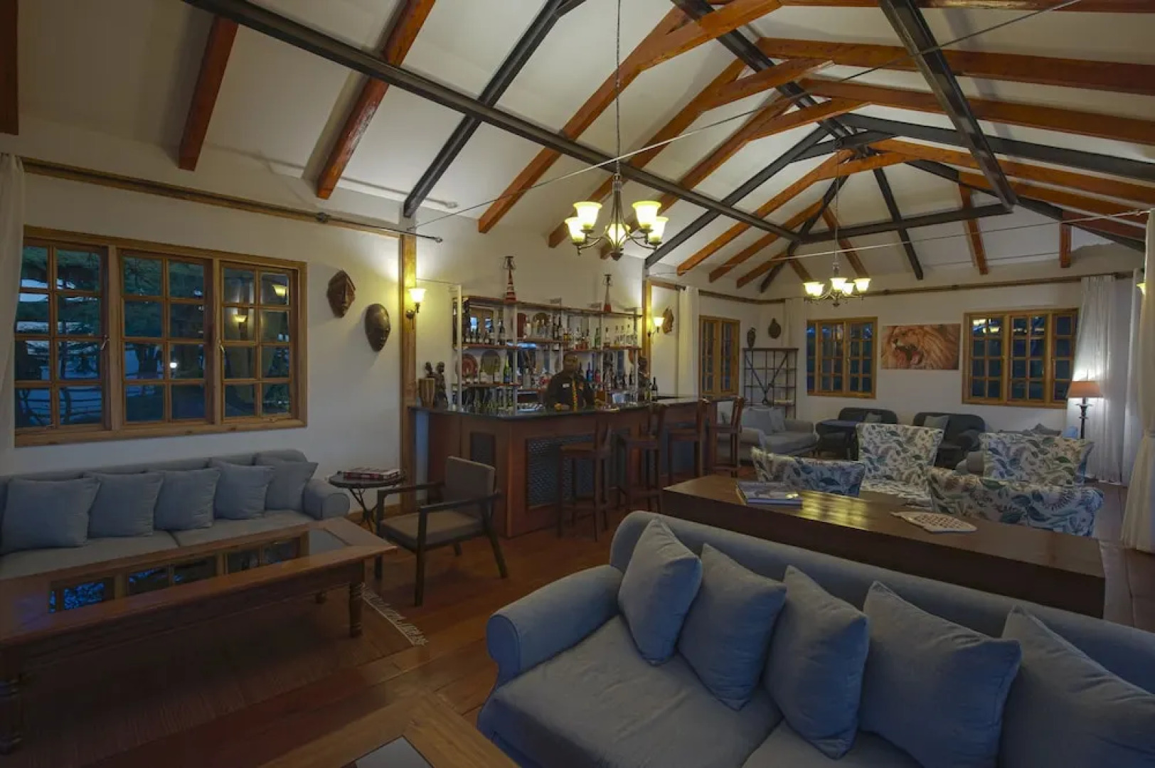 Ngorongoro Lions Paw