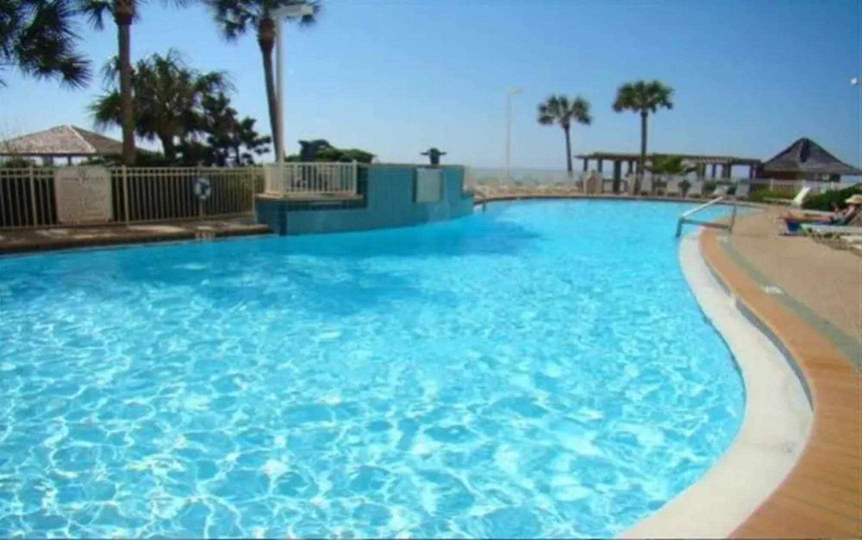 Pelican Beach by Holiday Isle