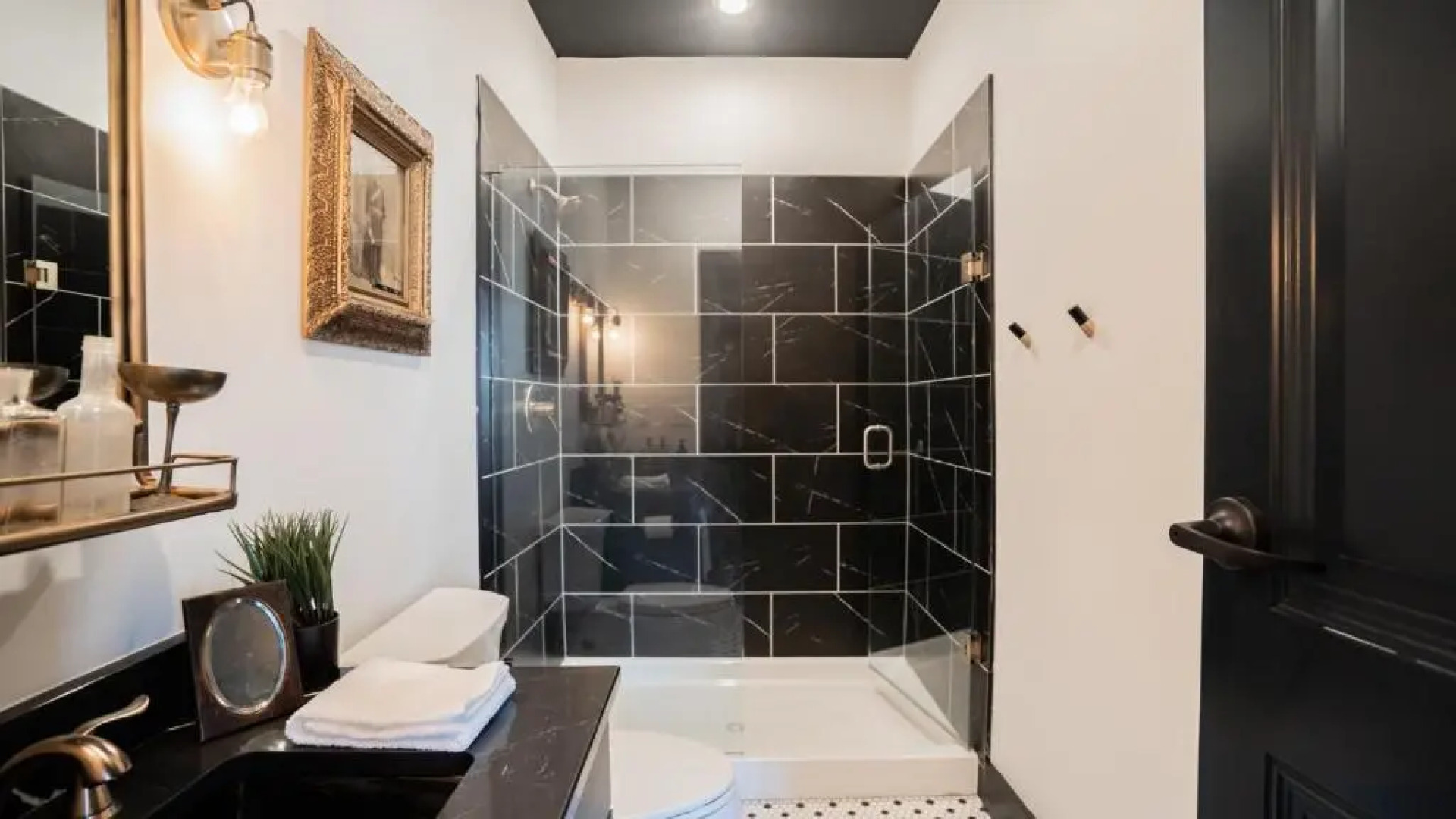 Pickle Factory Eight Unforgettable Rooms Sleeps 16