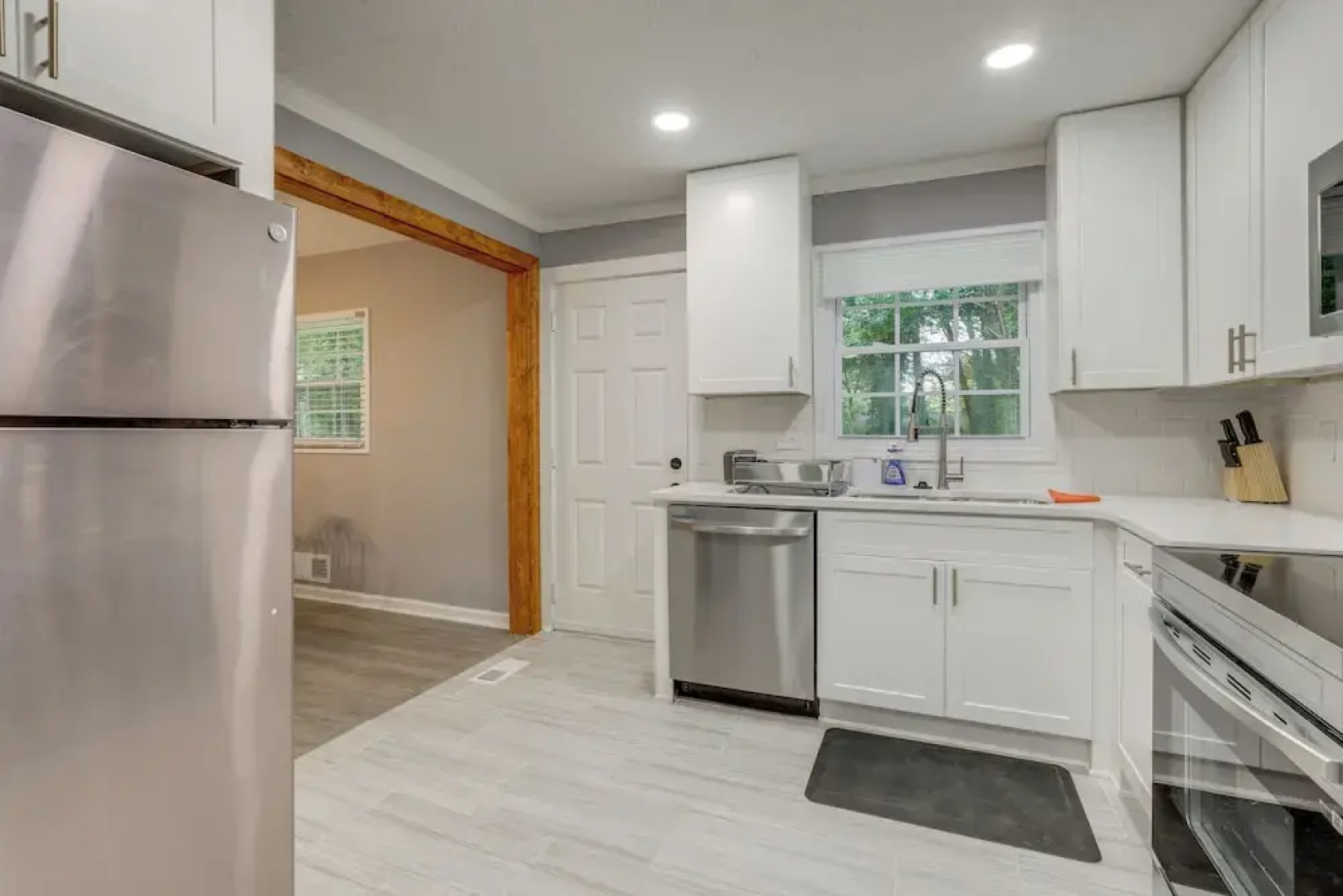 Modern Home w/ Yard Near ATL Attractions!