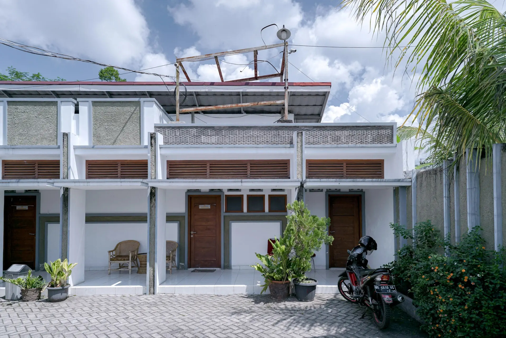 Urbanview Hotel Ratu Kuring Gisting