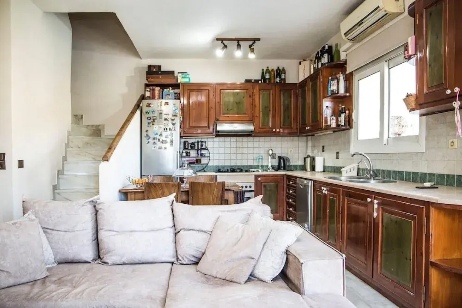 Riverside Villa 8 Persons With Access to the sea