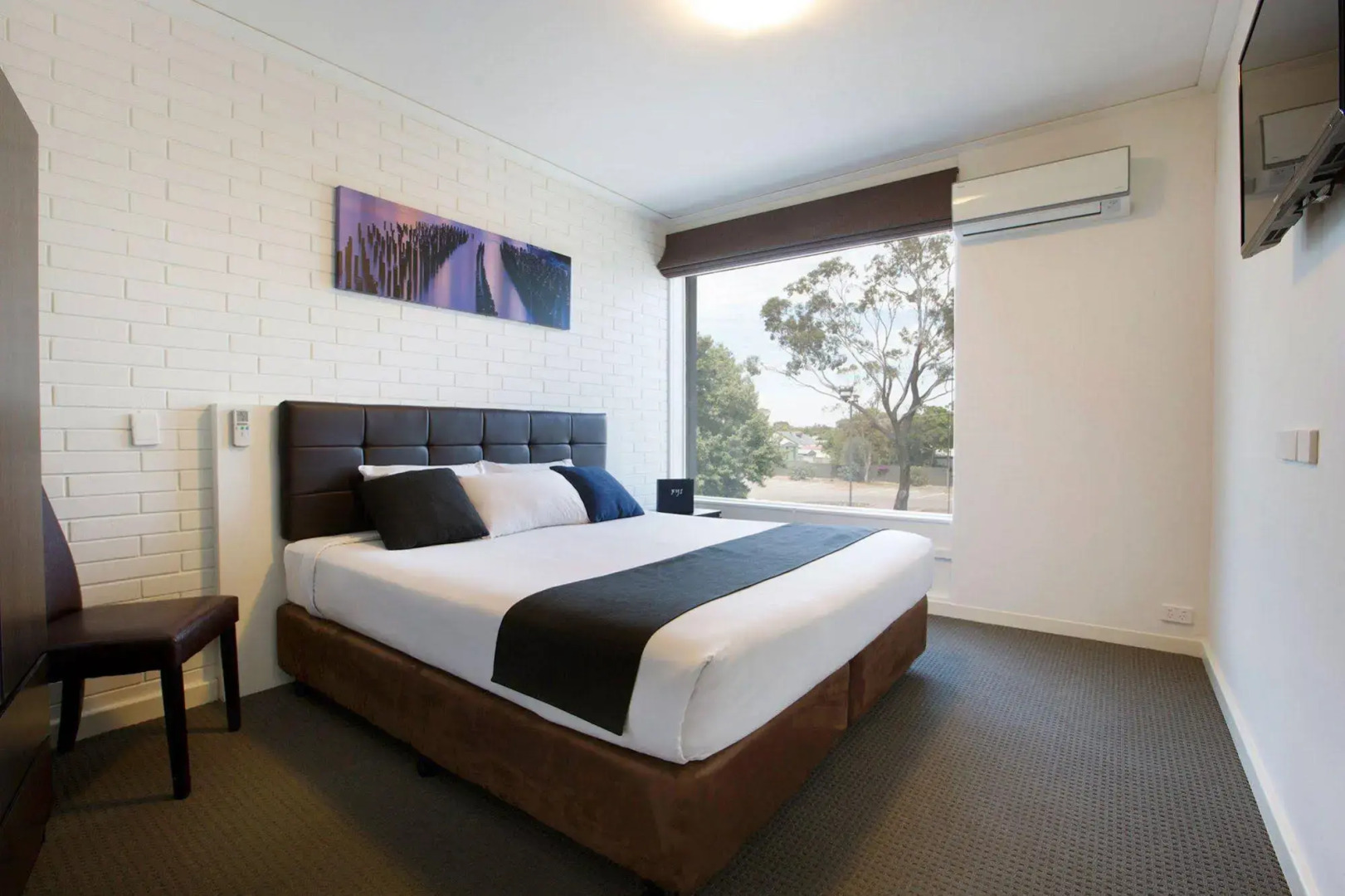 Nightcap at Playford Tavern