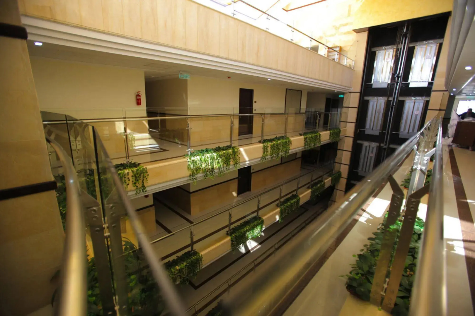 Queen Plaza Hotel