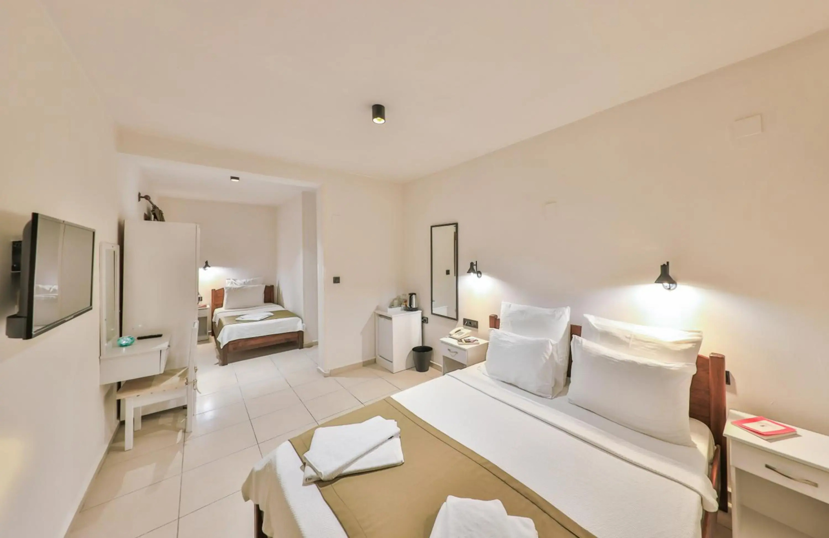 Zinbad Hotel