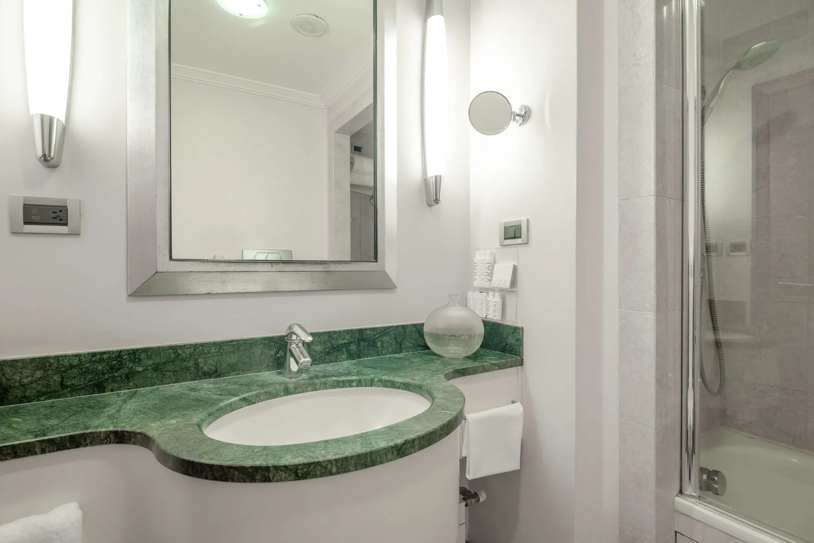 Room Mate Collection Mia, Rome Colosseum