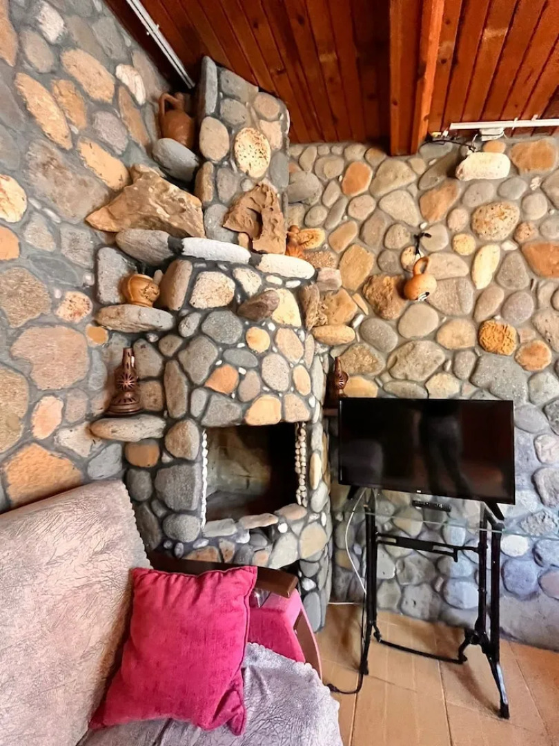 Gokceada Uysallar Köy Evi