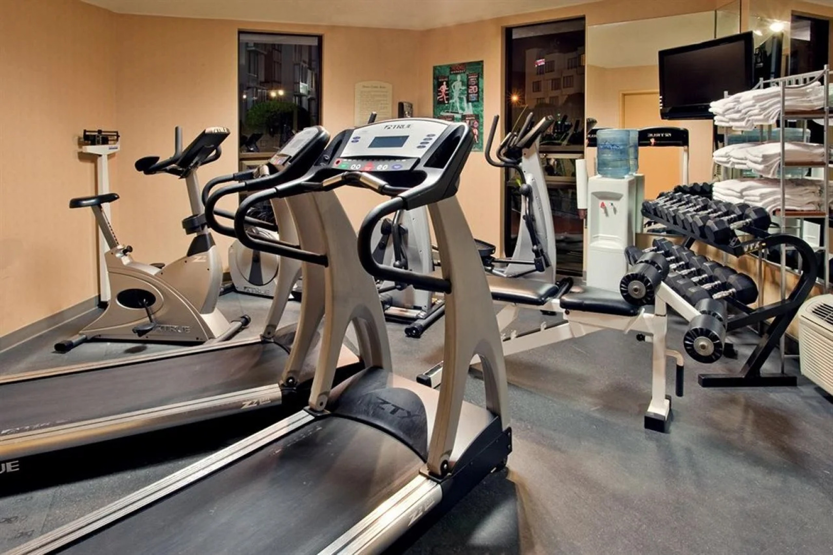 Holiday Inn Fishermans Wharf