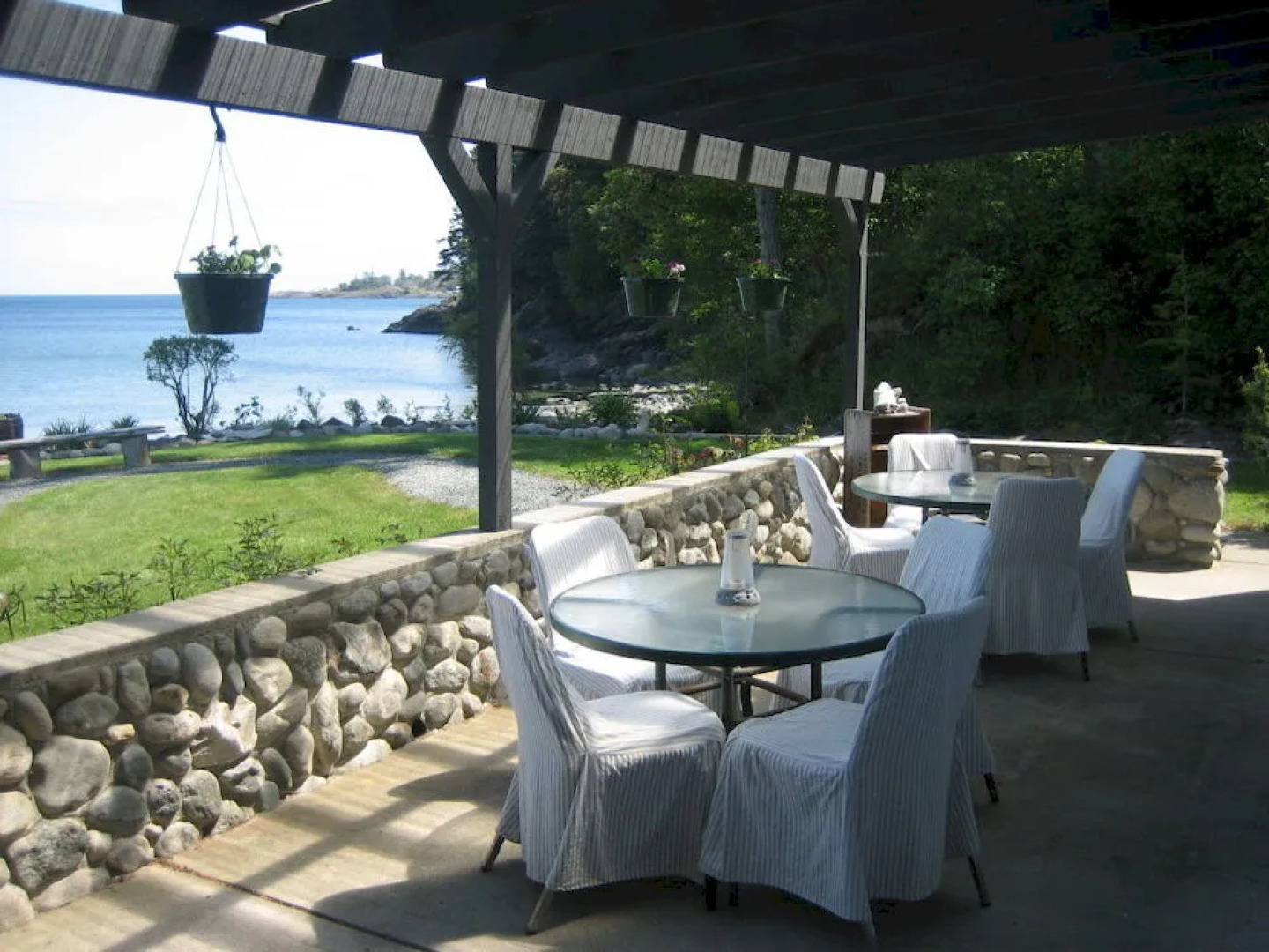 The Lodge at Weir's Beach