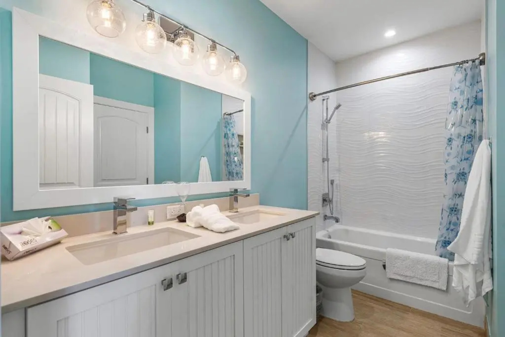 Bermuda Bungalows (Tropical Island Getaway)