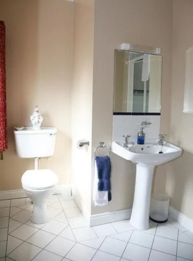 Macliam Lodge Guesthouse