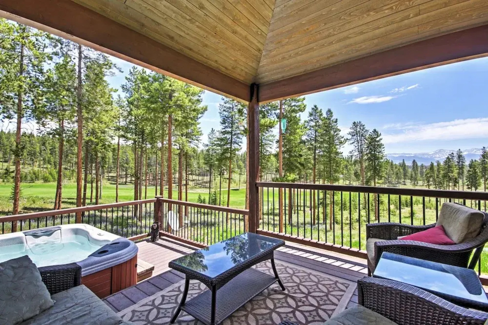 Tabernash Retreat w/ Hot Tub & Stunning Mtn Views!