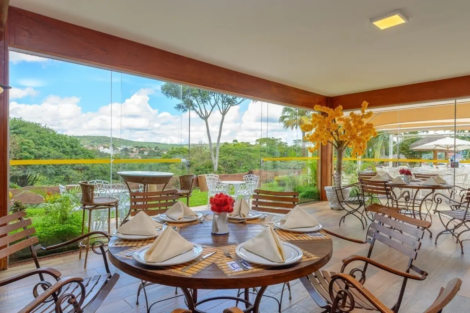 Pousada dos Pireneus Resort