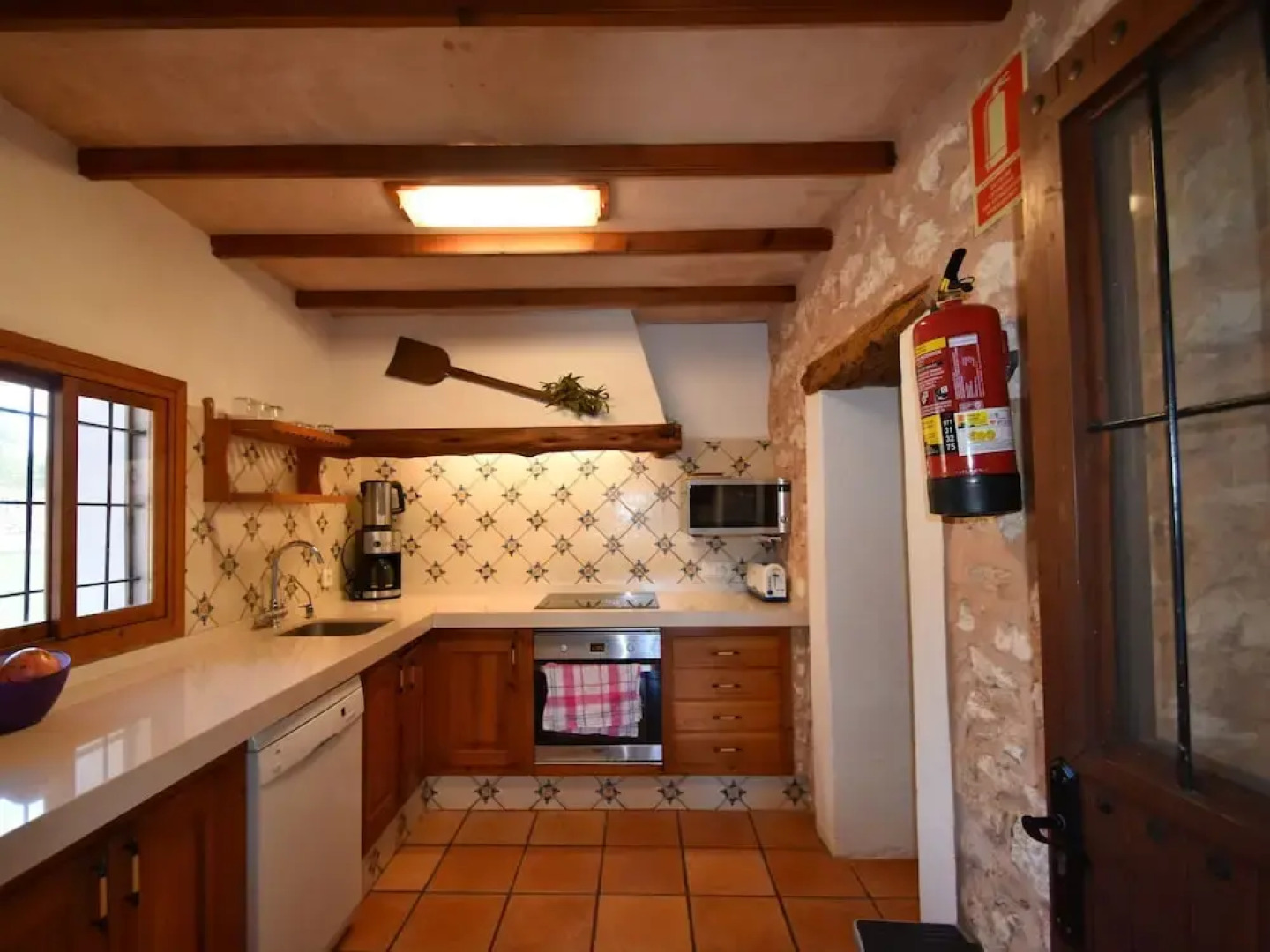 Mansion in San Rafael With Pool & Beach