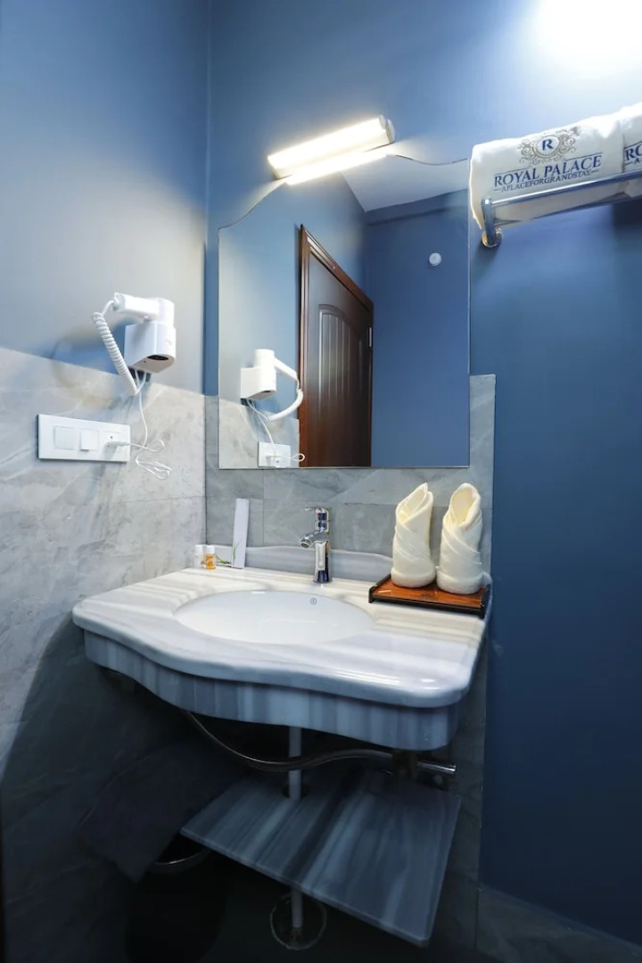 Treebo Trend Royal Palace Chikmagalur