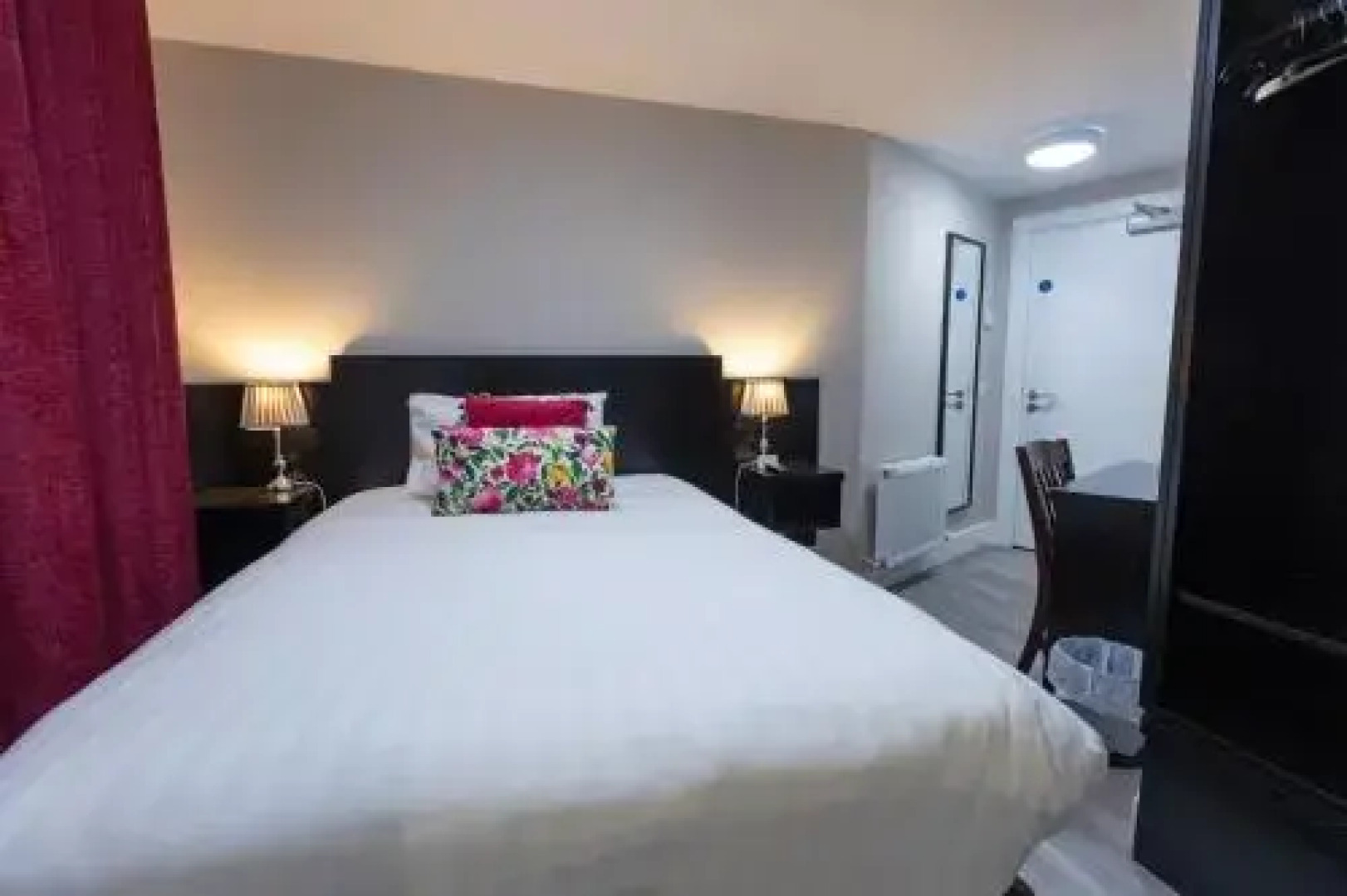 Behan's Horseshoe Bar & Restaurant