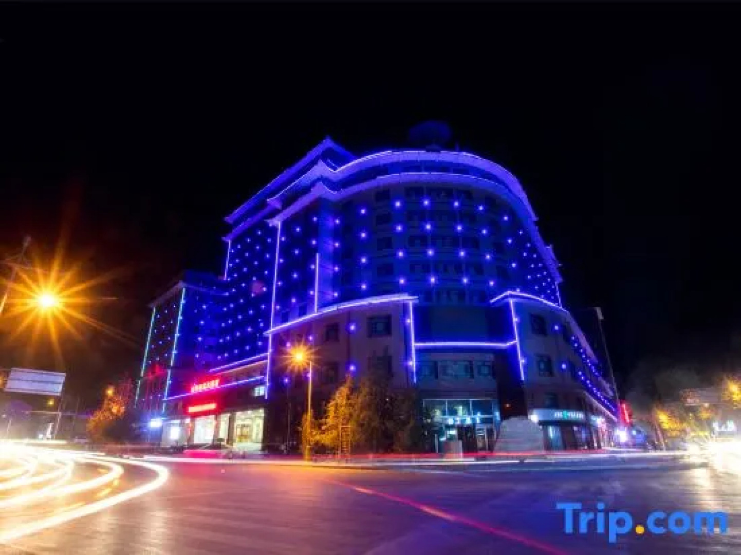 Dunhuang Silk Road Yiyuan Hotel