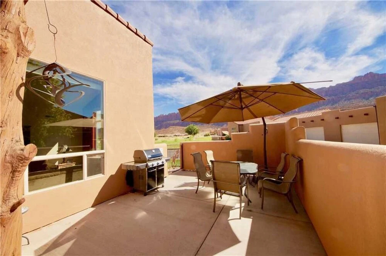 Grey Pearl Q3 by RedAwning