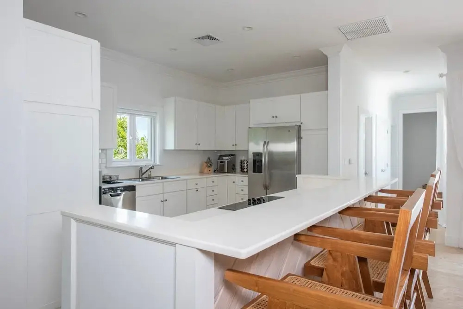 Turtle Pointe - Lux New Windermere Home W/pool, Boat Dock, Beach 3 Bedroom Home