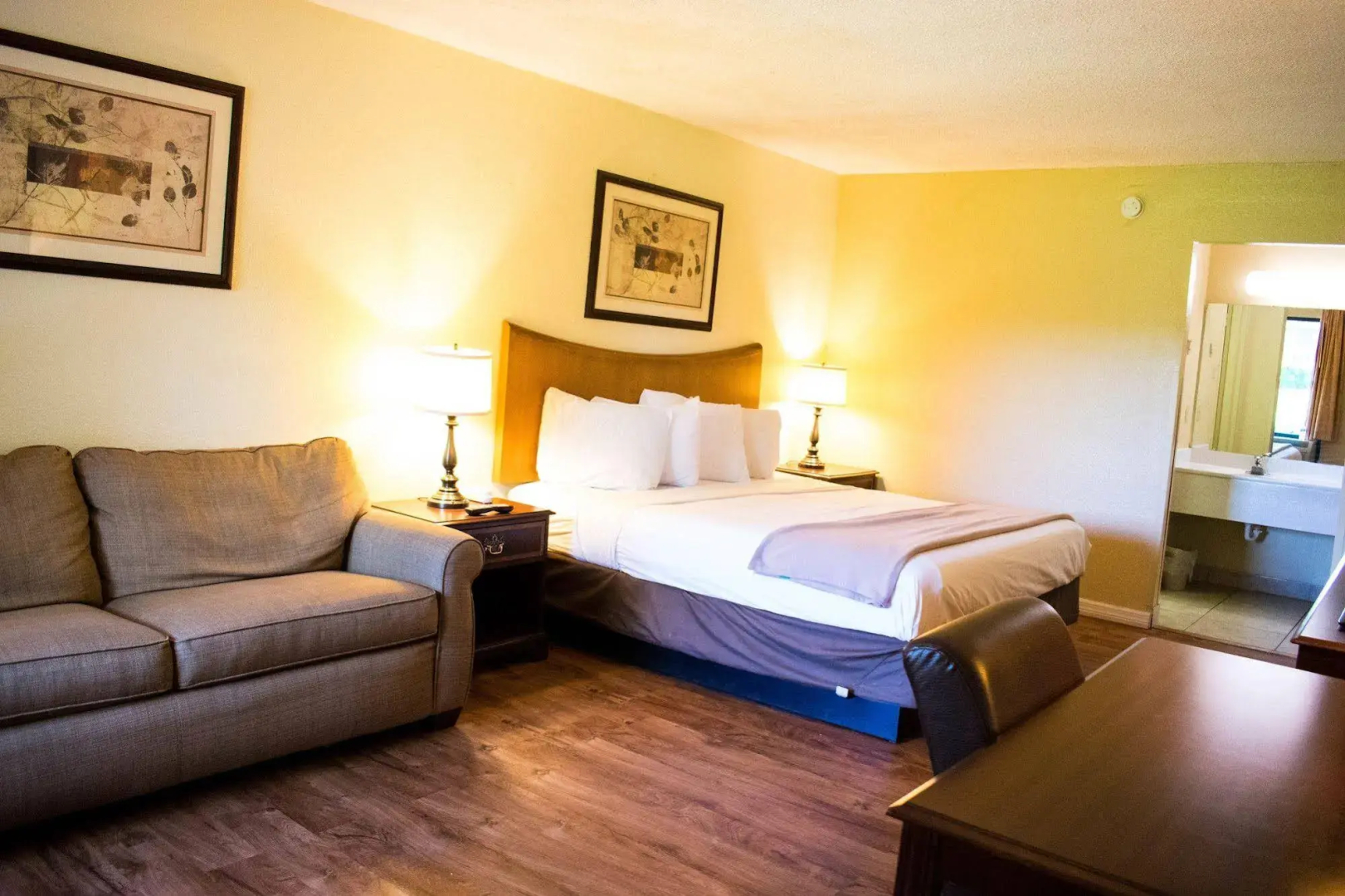 Winter Haven Suites & Conference Center