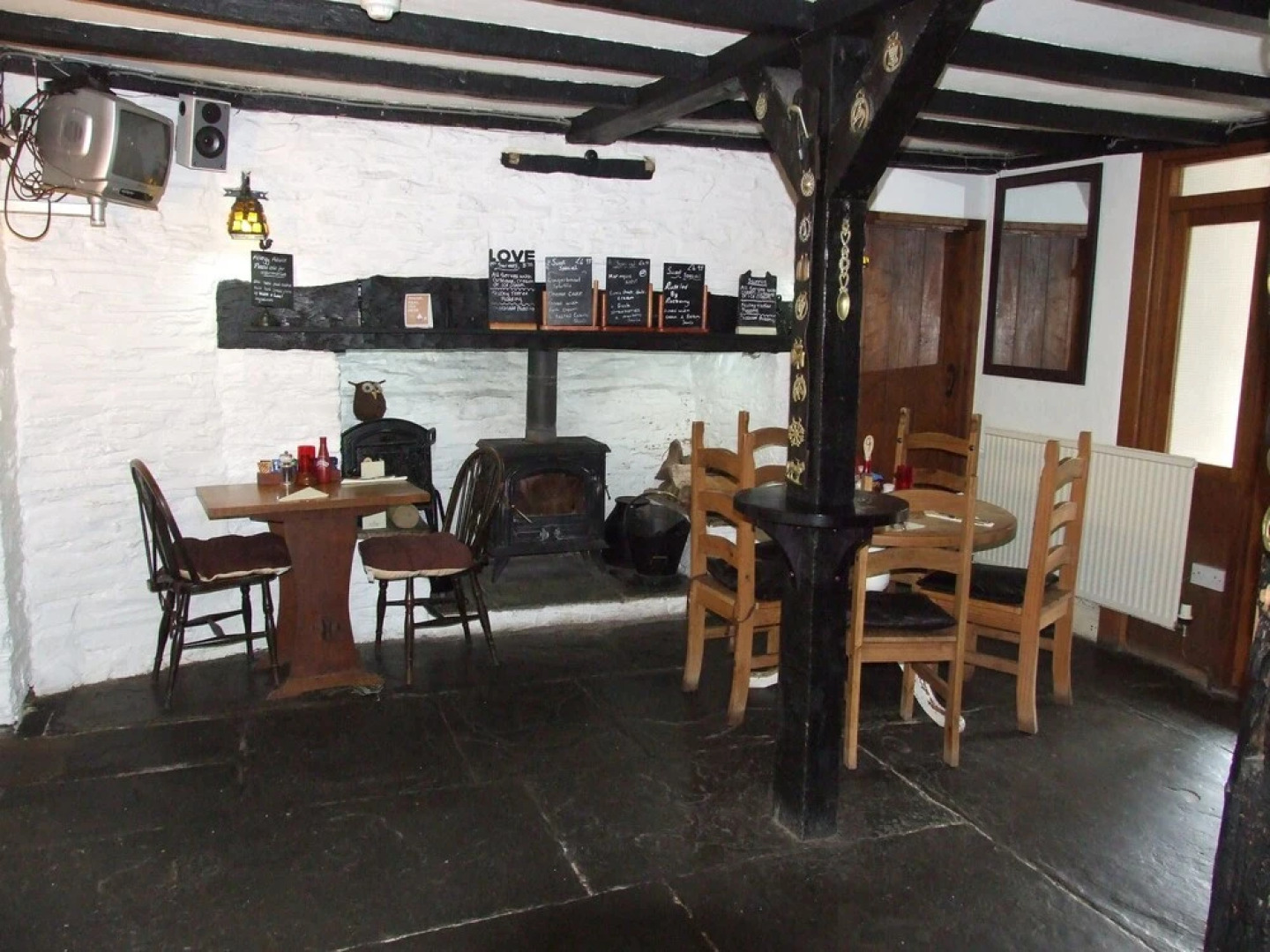 The Red Lion Country Inn