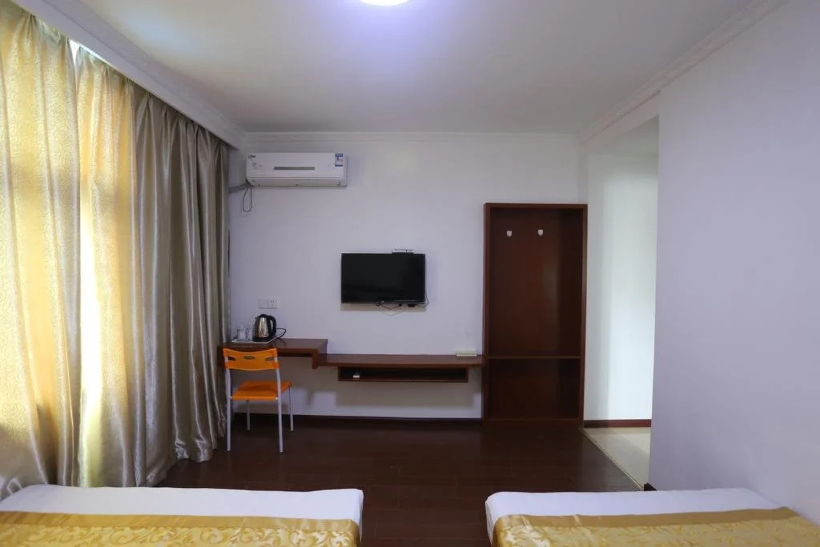 Shengsi Hai Le Zhi Jia Hotel