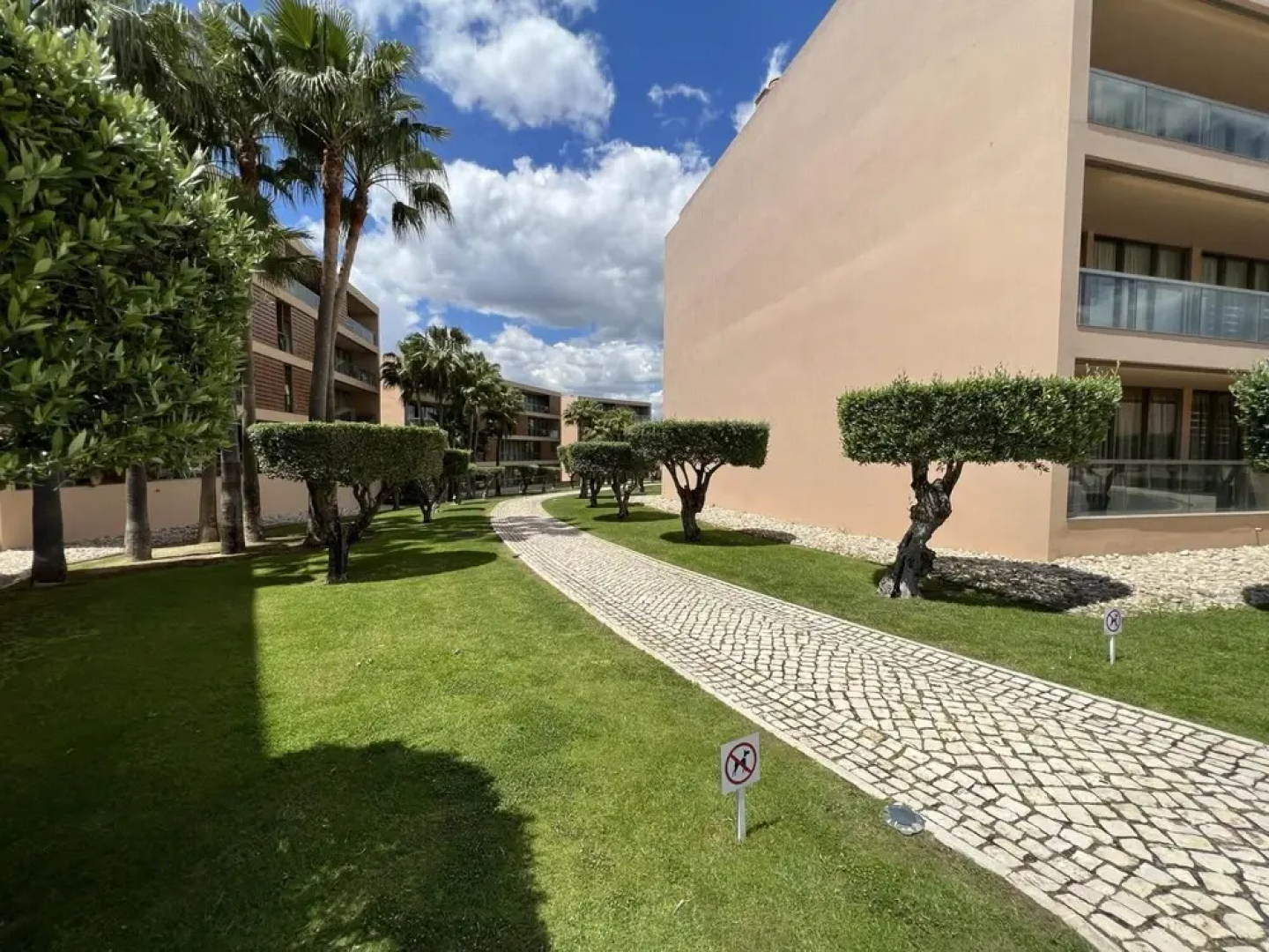 Albufeira Salgados Premium 1 With Pool by Homing