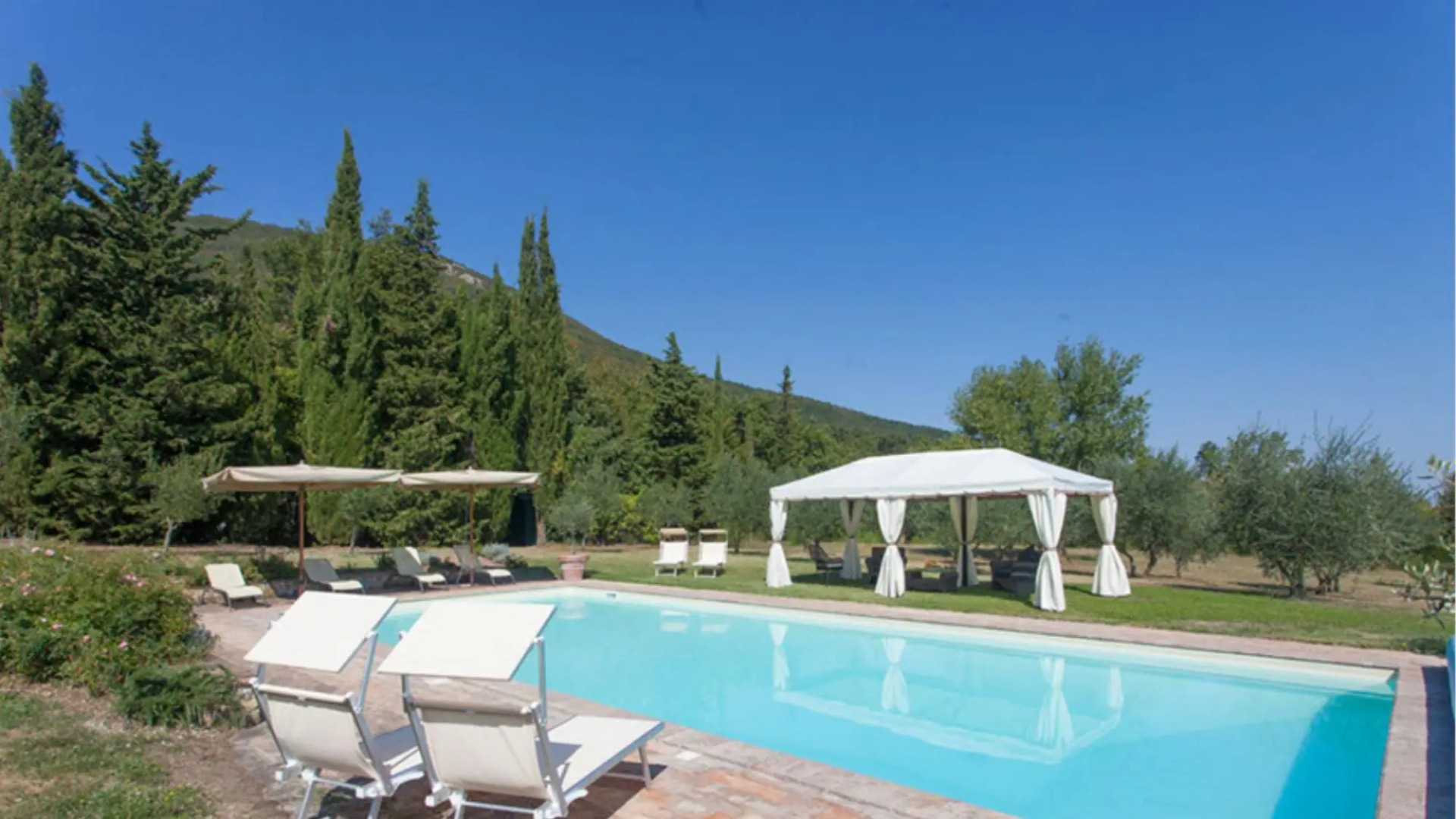 Villa La Felce, a typical Tuscan farmhouse surrounded by nature-VILLA LA FELCE