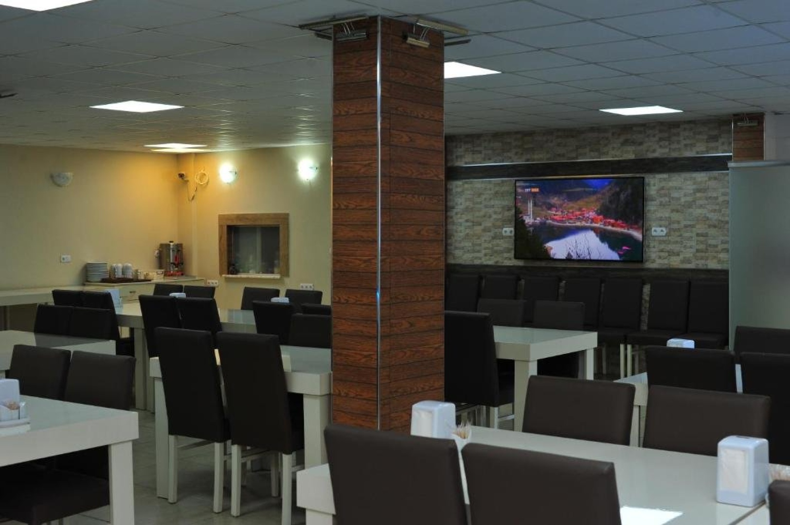 Cam Hotel & Restaurant 2