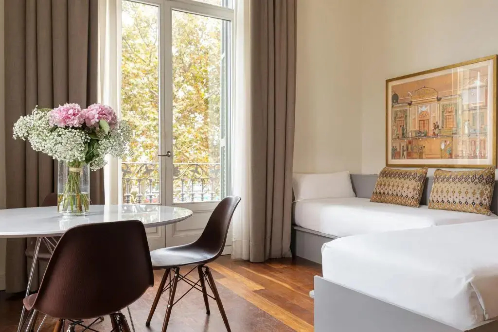 Duquesa Suites Landmark Hotel by Duquessa Hotel Collection