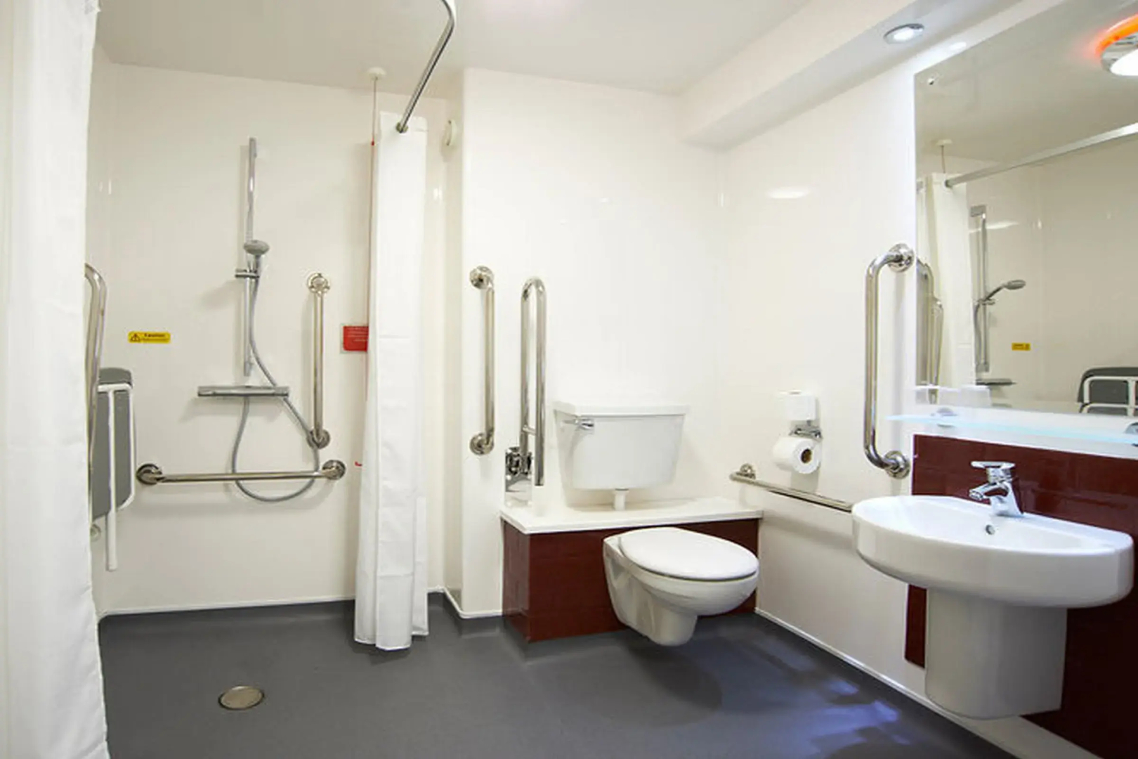 Travelodge Camberley Central