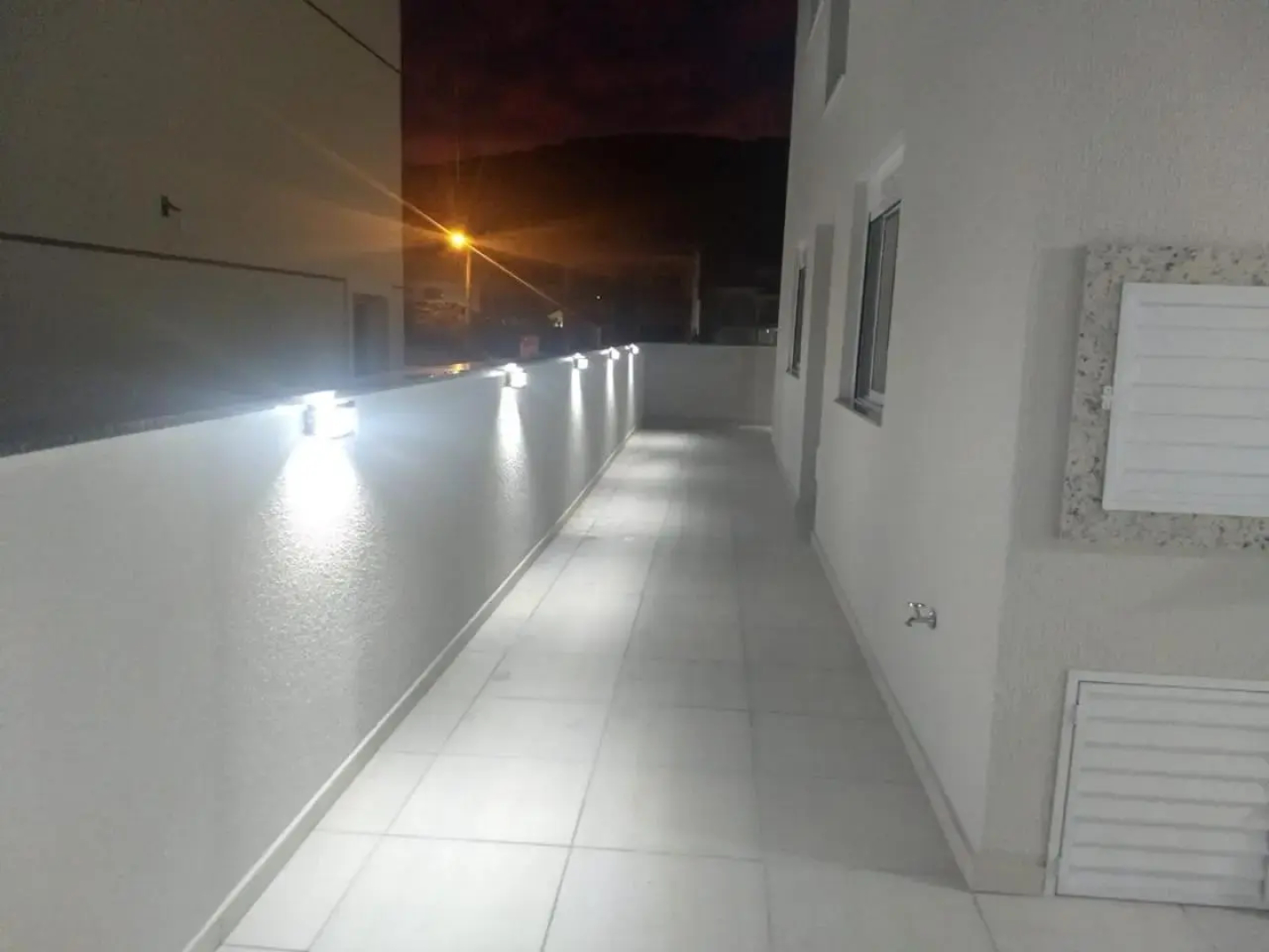Apto novo há 250 mts da praia