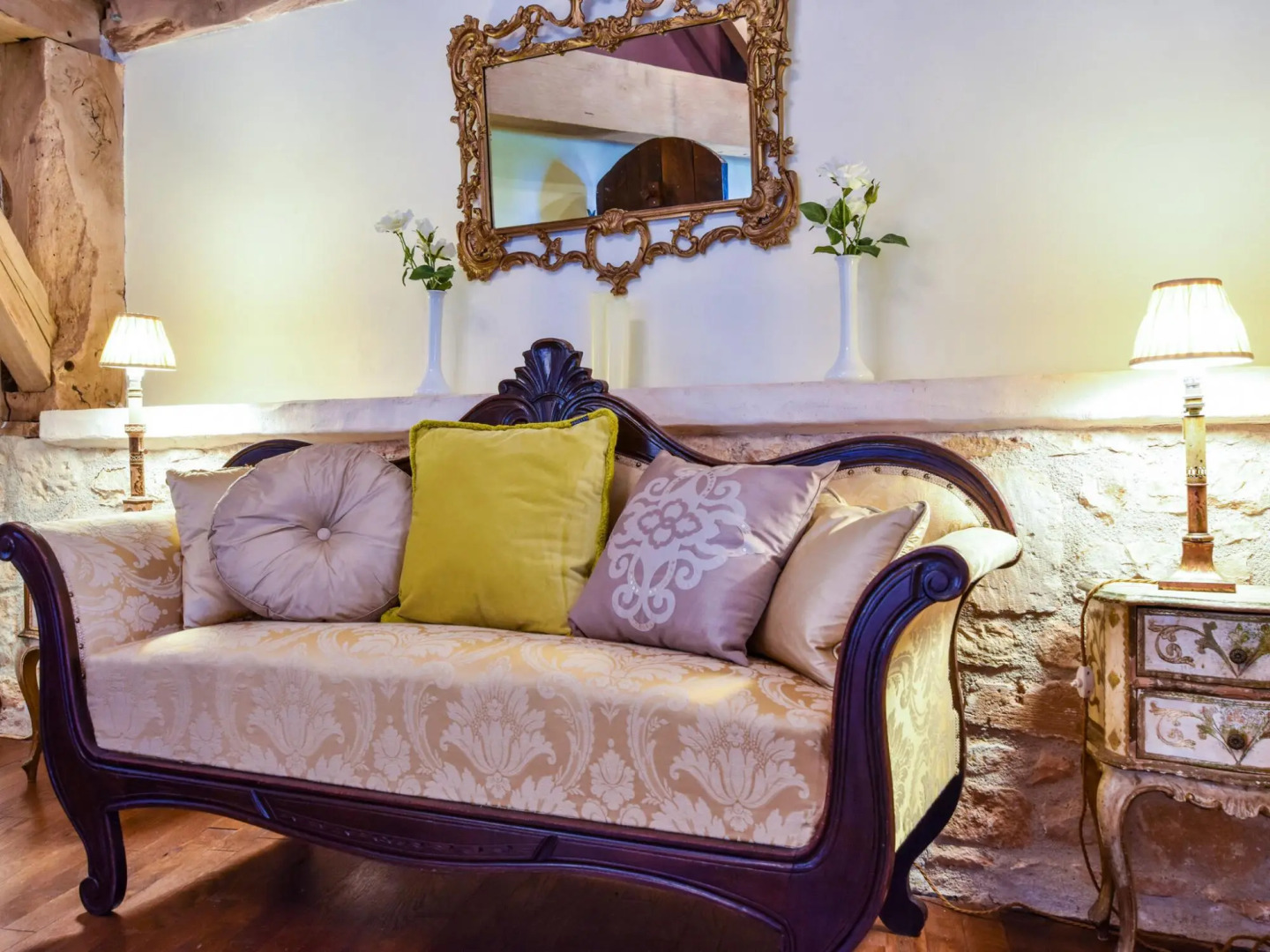 Cozy Holiday Home in La Foret-de-tessé With Private Pool