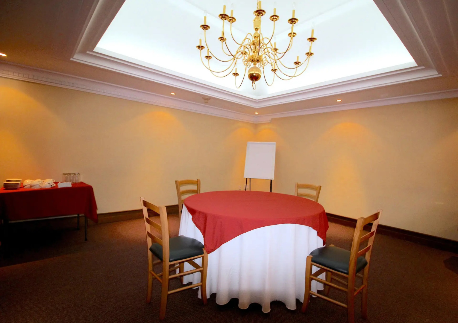 Hafersons Inn Hotel & Suites