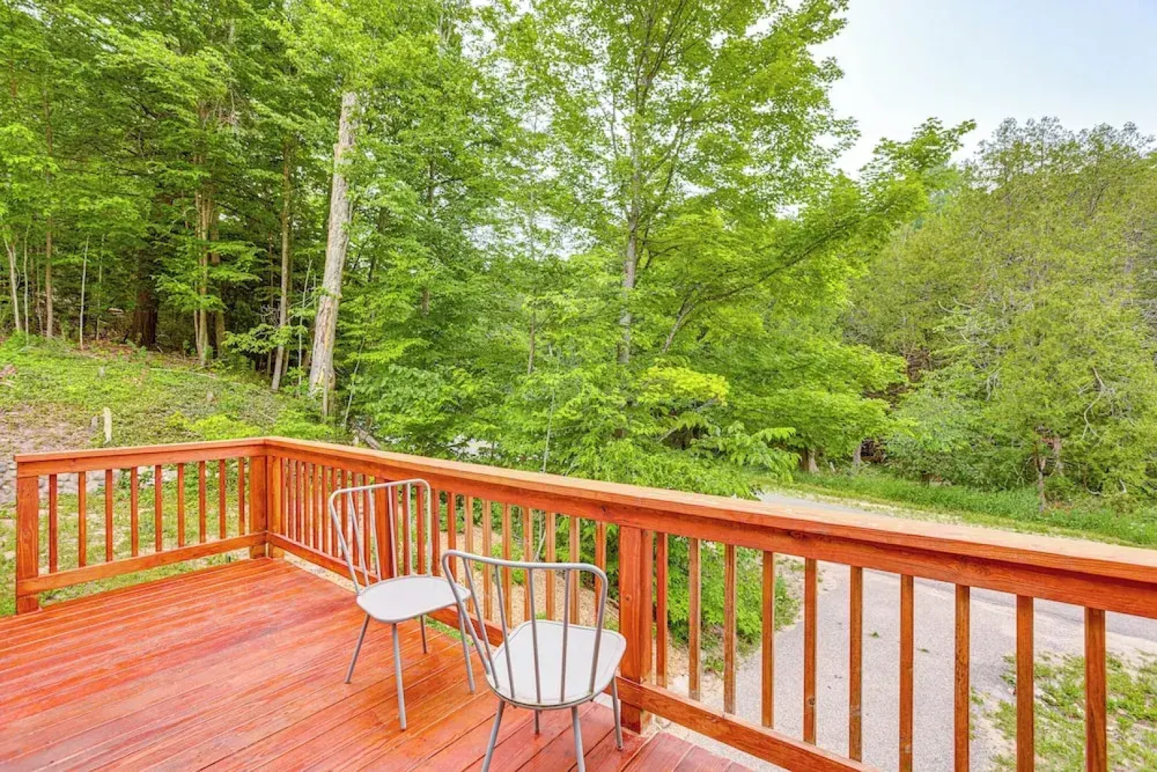 Secluded Suttons Bay Retreat w/ Fire Pit!
