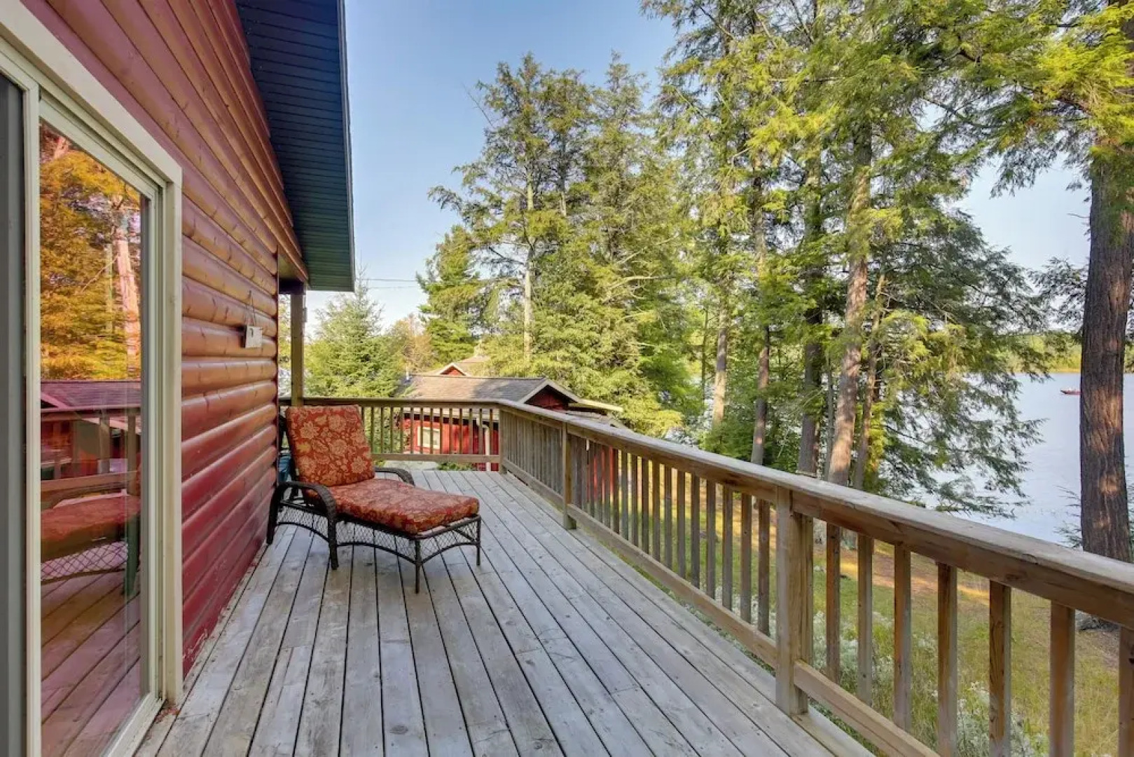 Waterfront Mercer Cabin w/ Wraparound Porch!