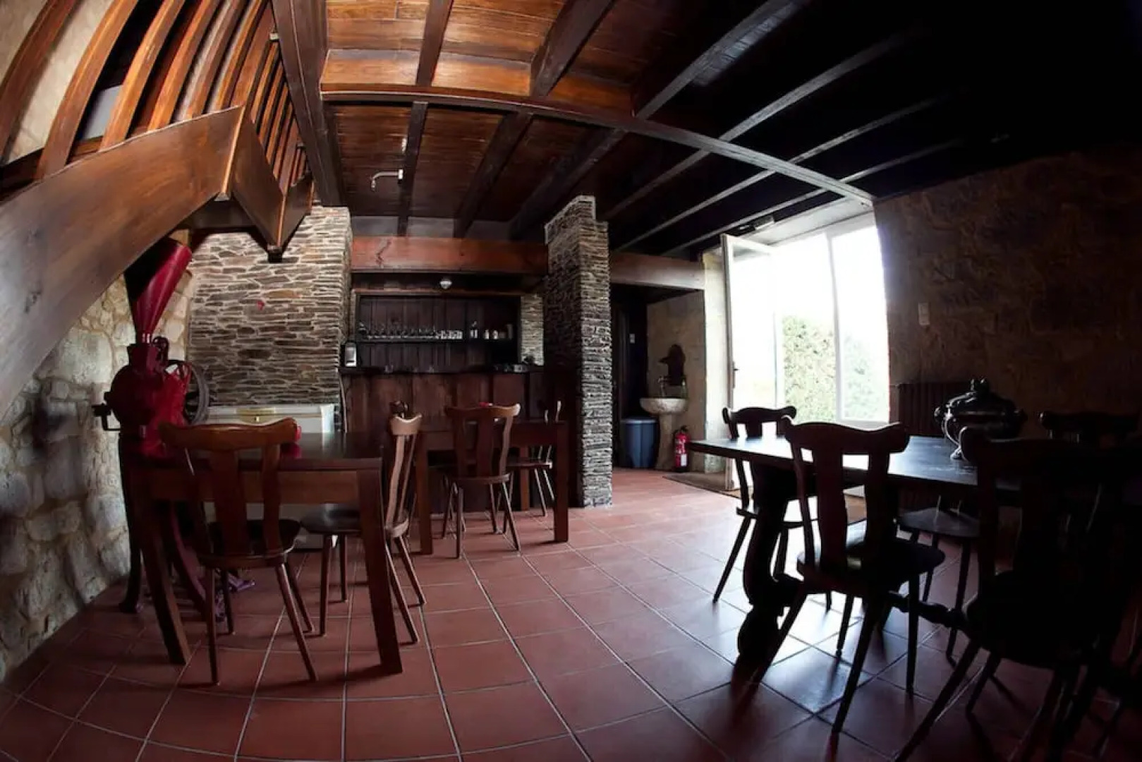 Vivenda Rústica c Piscina e Snooker, Viana Castelo