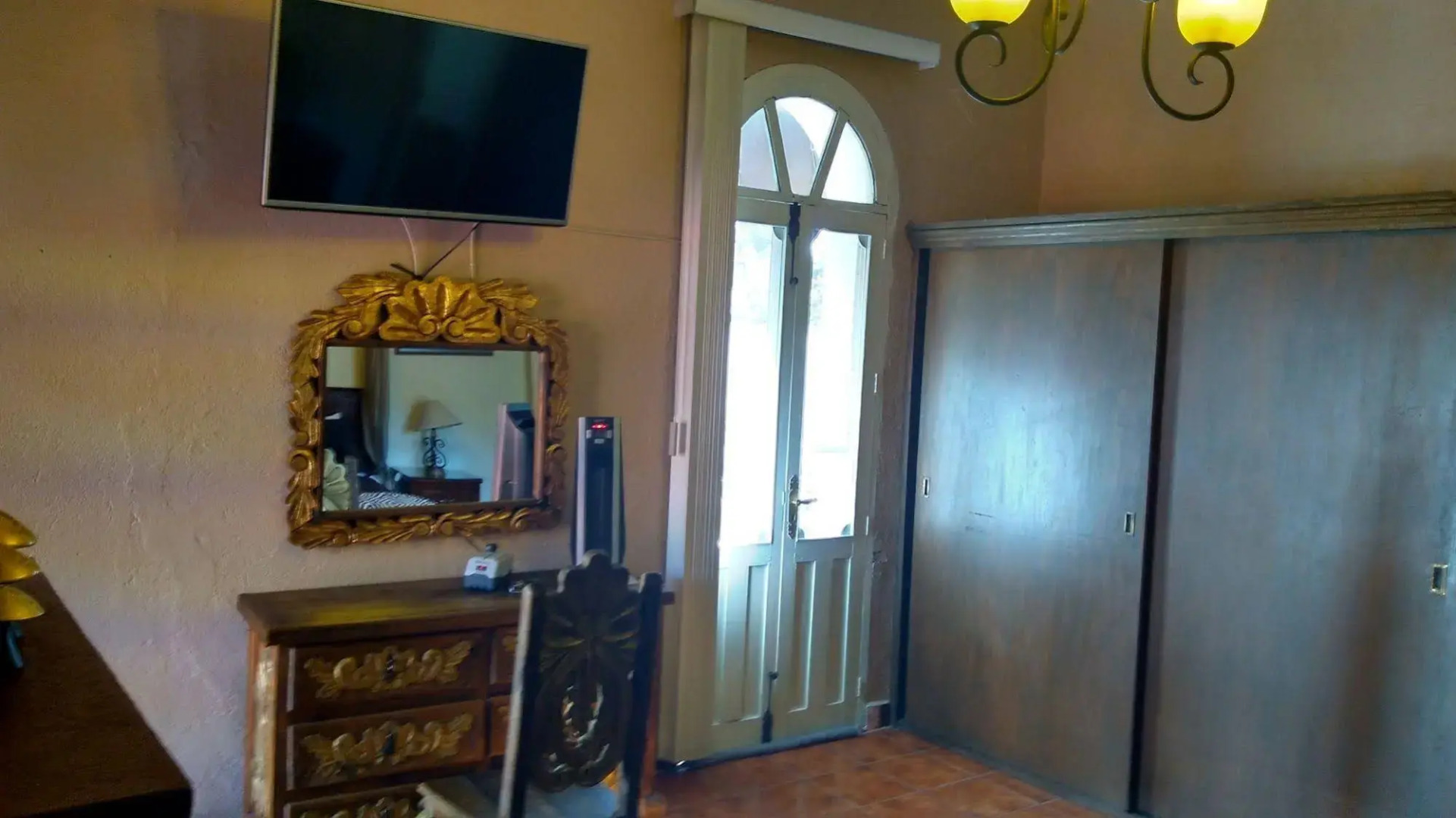 Casa Espejos Holistic B&B- Adults Only