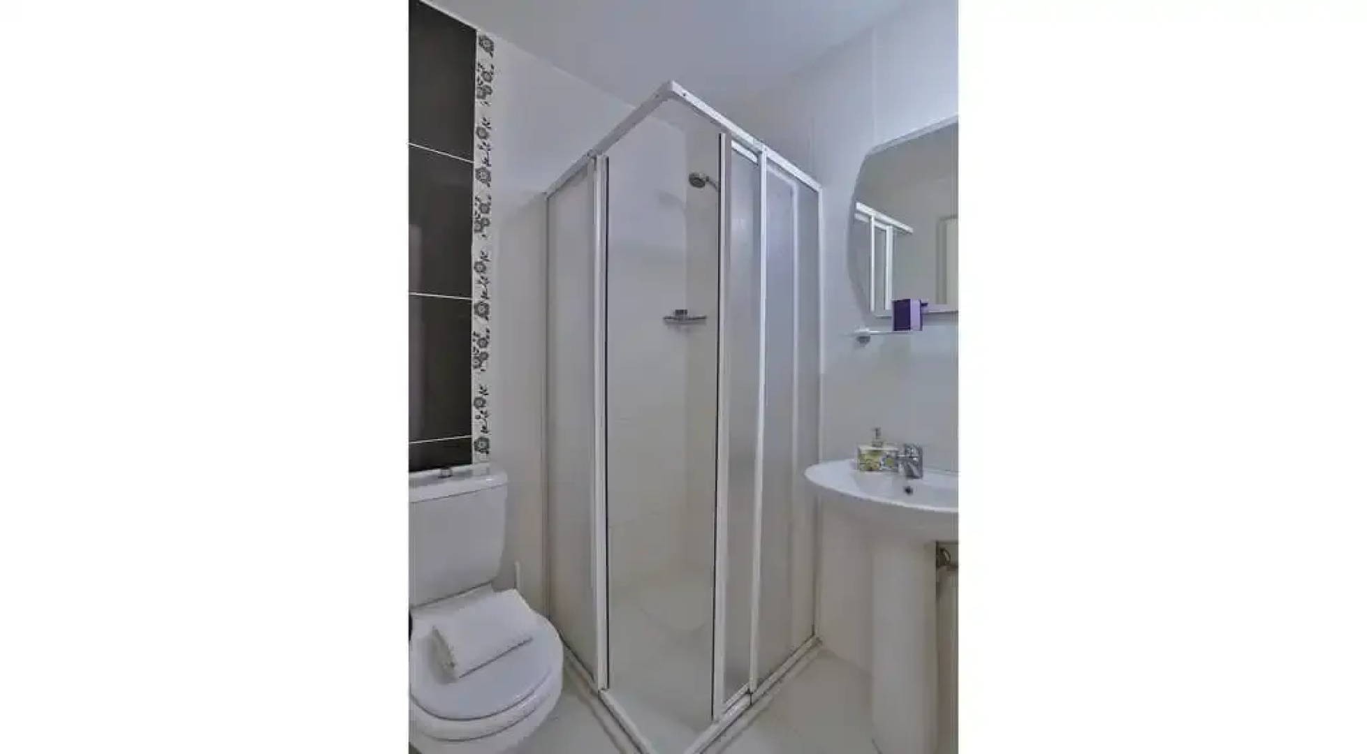 Kiraz Otel