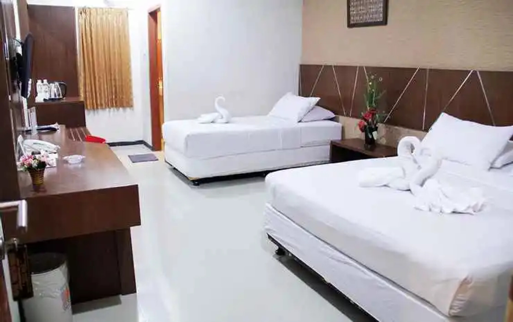 Hotel Wisata Baru