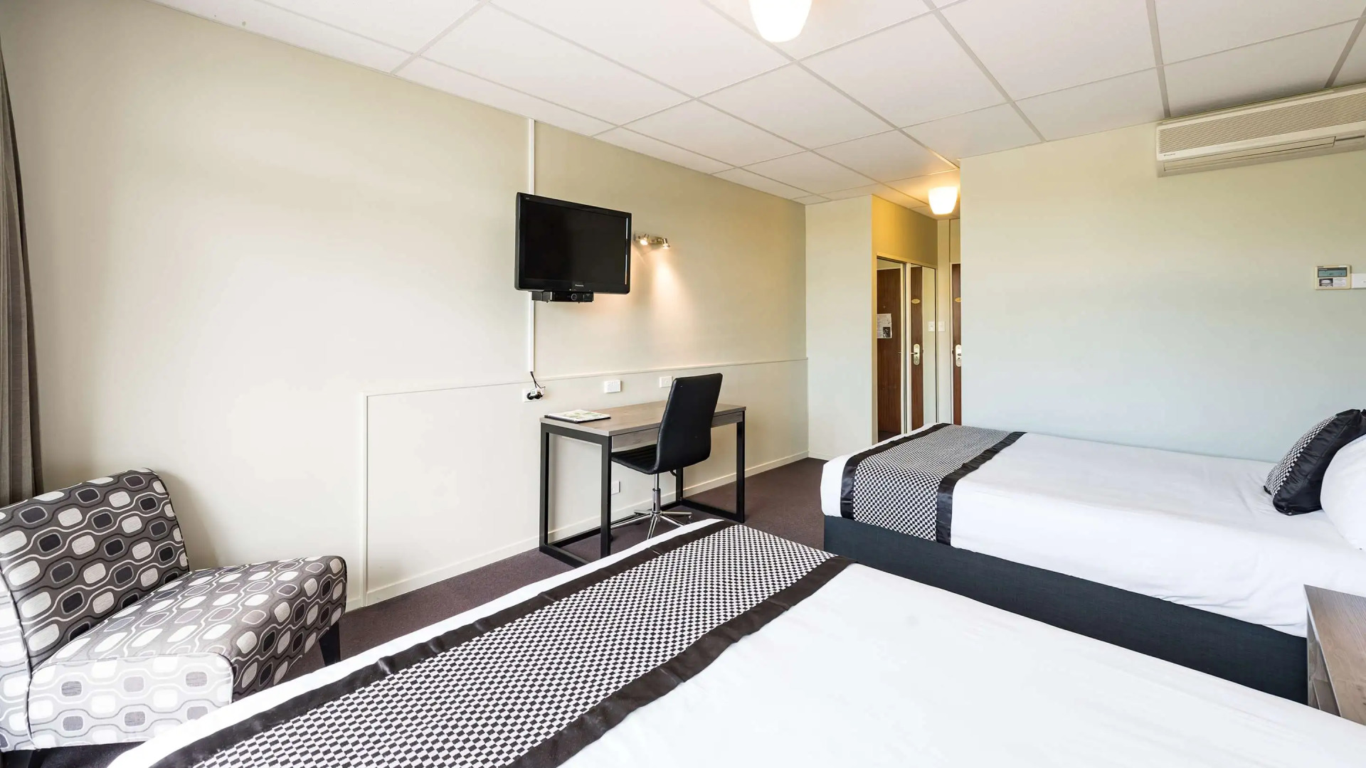 Heartland Ambassador Hotel Hamilton