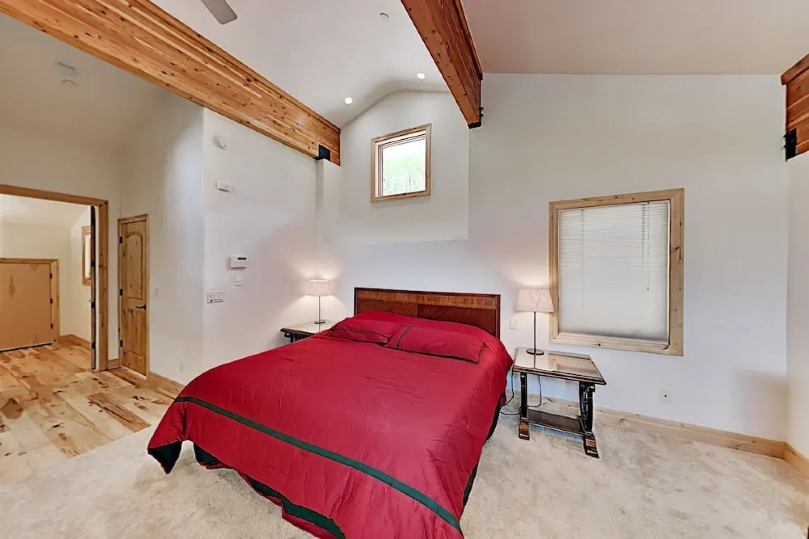 Epic Mountain Lodge Hideaway W/ Fireplaces & Deck 4 Bedroom Home