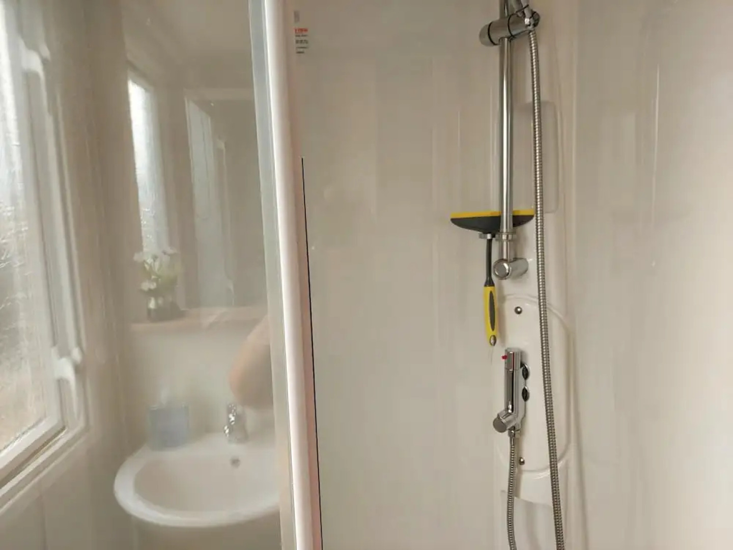 Cozy Coastal Retreat in Brean