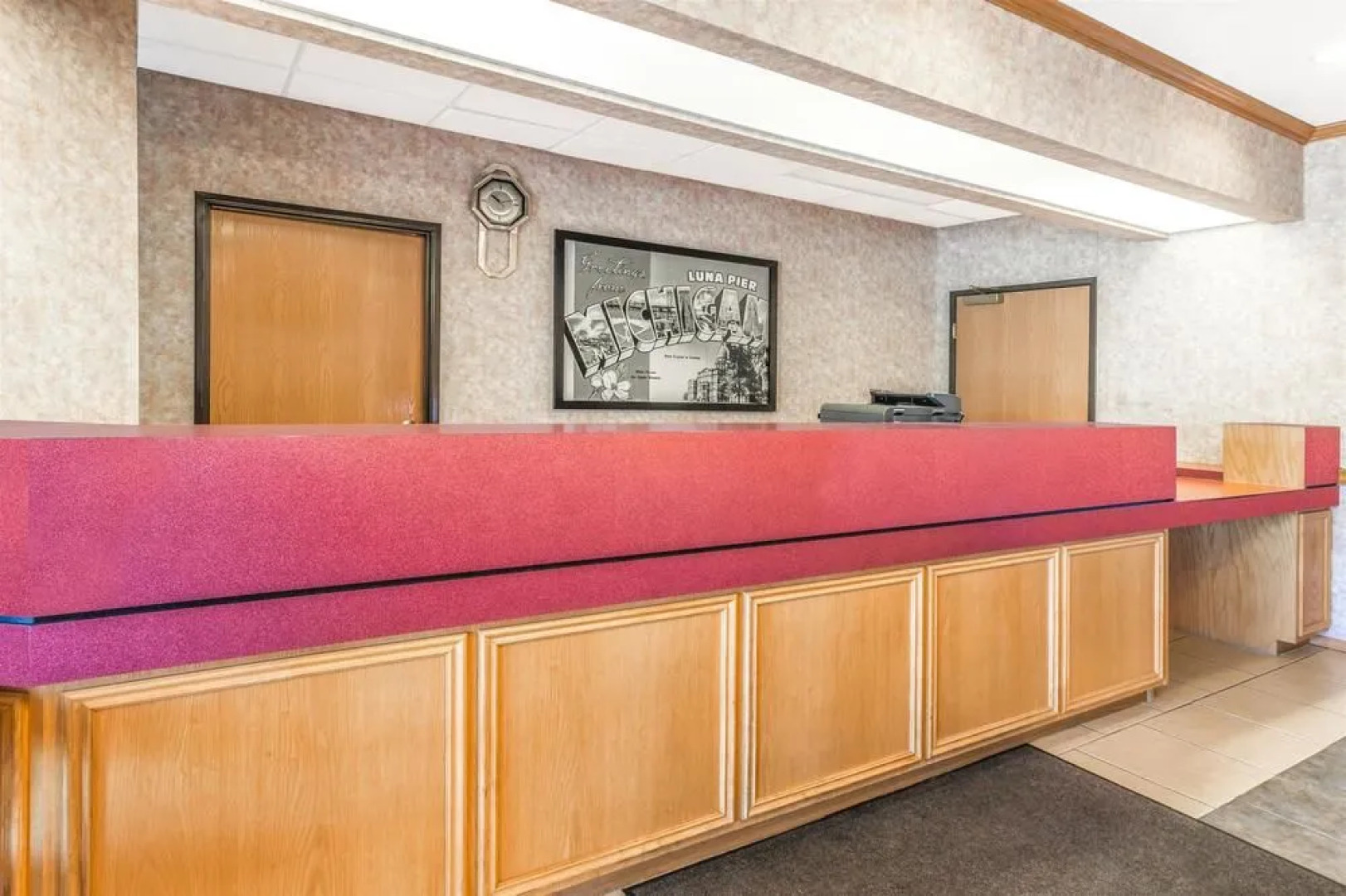 Super 8 Luna Pier/Monroe/Toledo Area