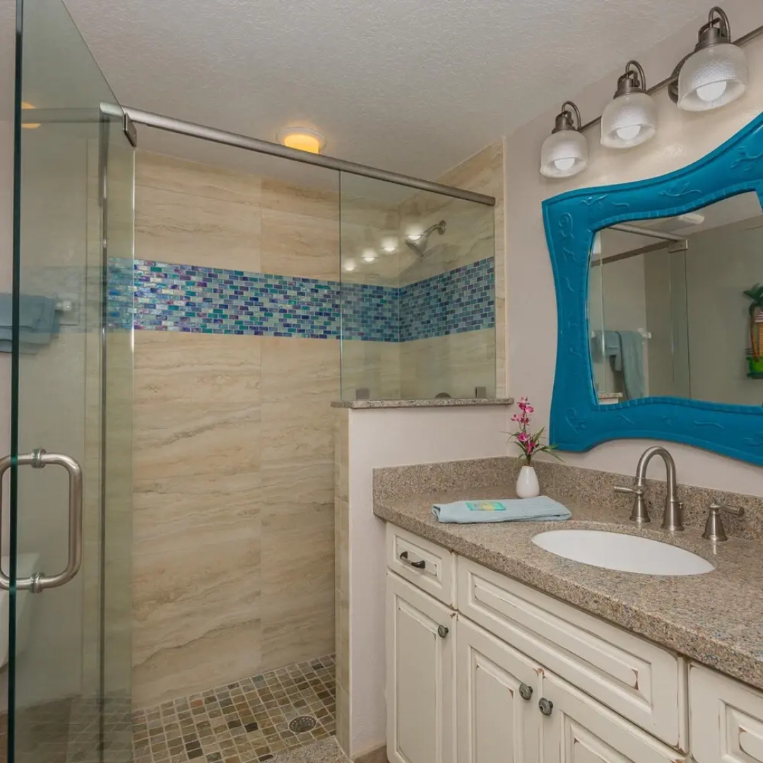 Surf Racquet Corner Unit Best Views in Building Sr701