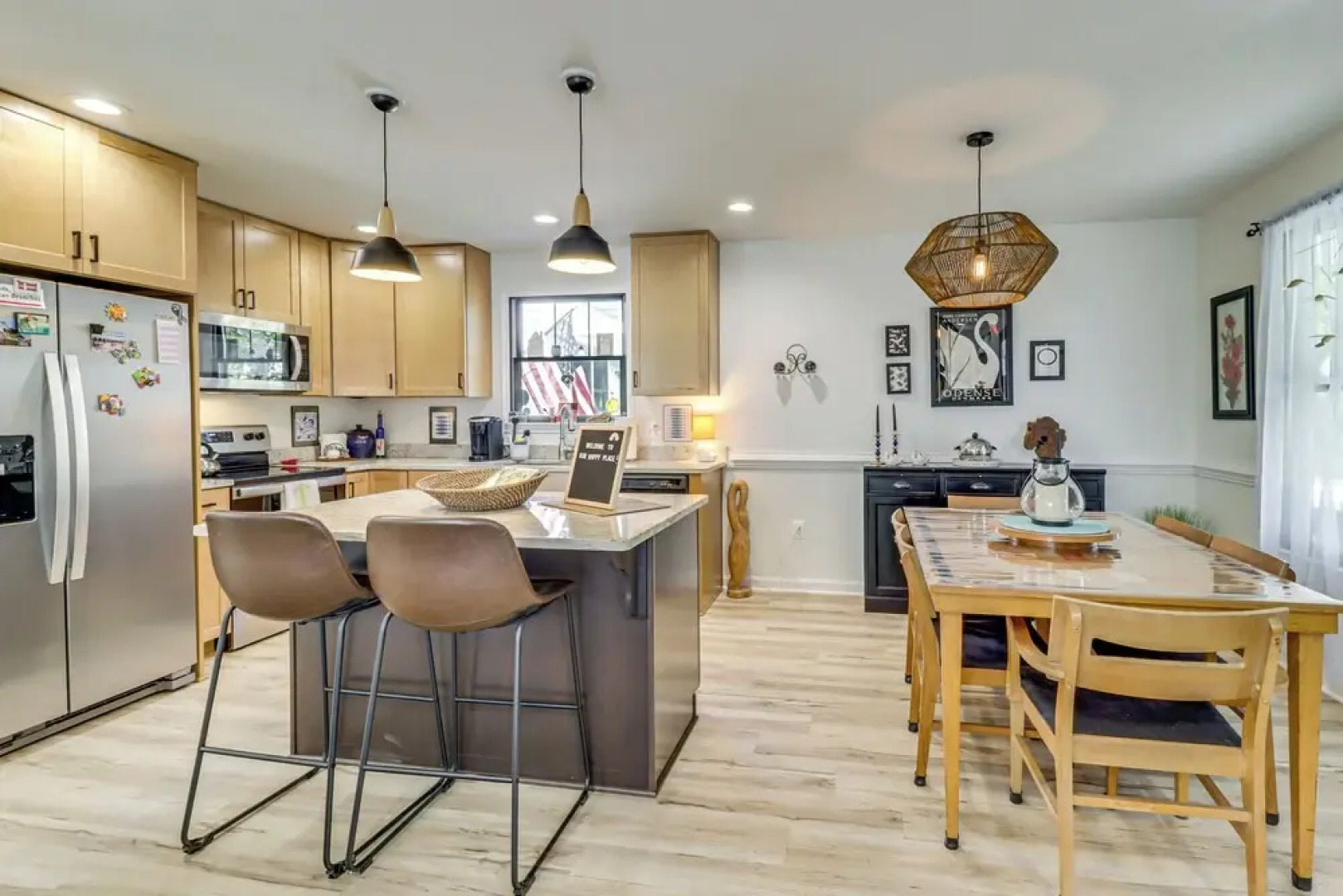 Walk to Potomac River: Colonial Virginia Retreat