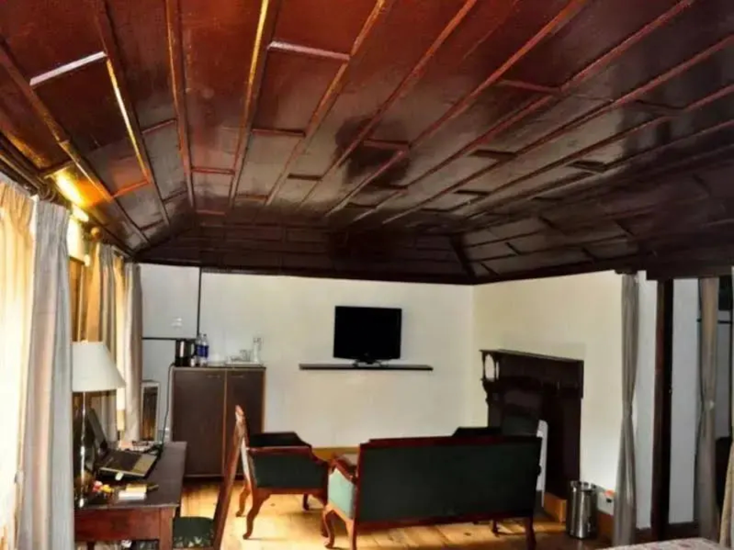 The HIve Cottage