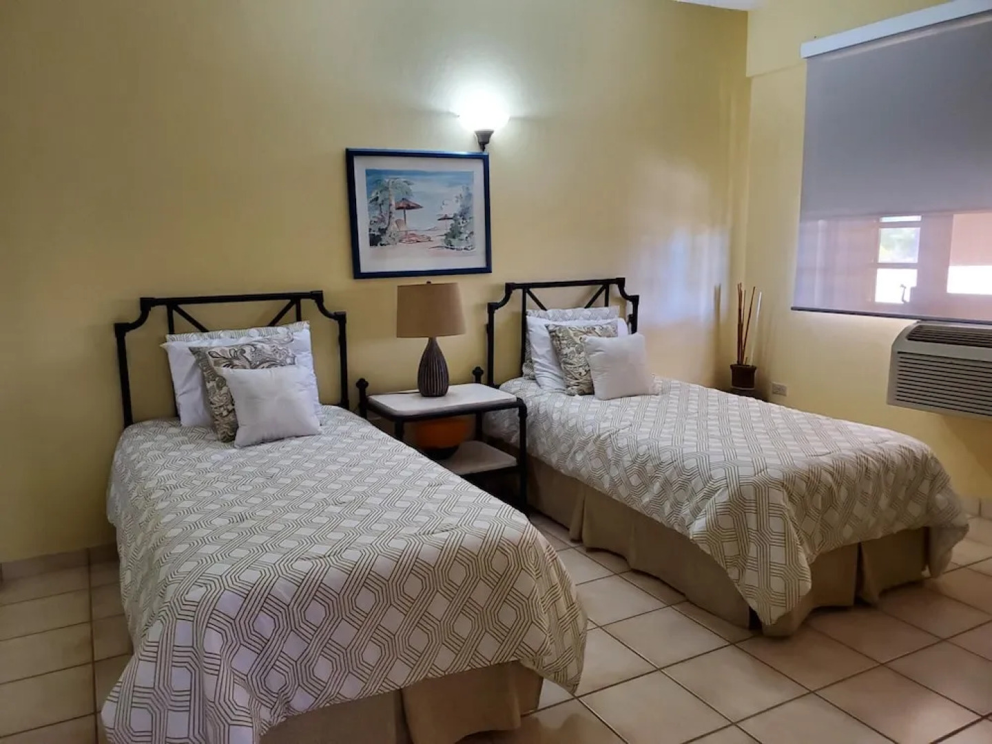 Amazing View Condo in Crescent Beach Cb210